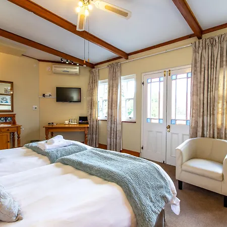 Evergreen Manor And Spa-3