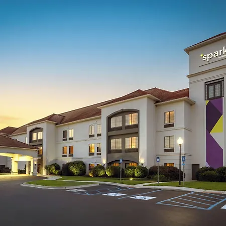 Spark By Hilton Savannah Airport-3