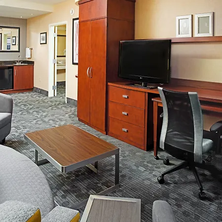 Courtyard By Marriott Aberdeen At Ripken Stadium-3