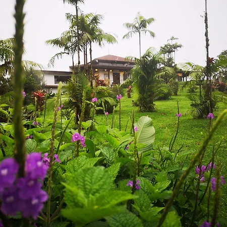 Villa Blanca Cloud Forest Hotel & Retreat-3