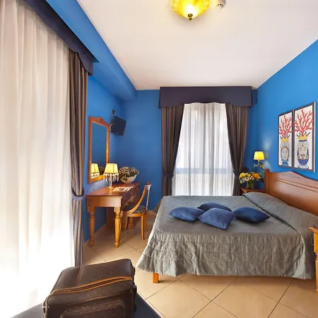 Ulisse Deluxe Hostel-2