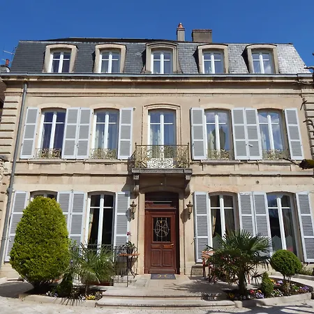 L'Hotel-2