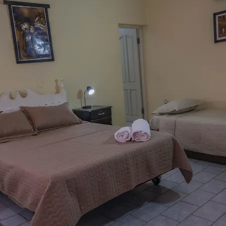 Linda Casa Acogedora Tarija-3