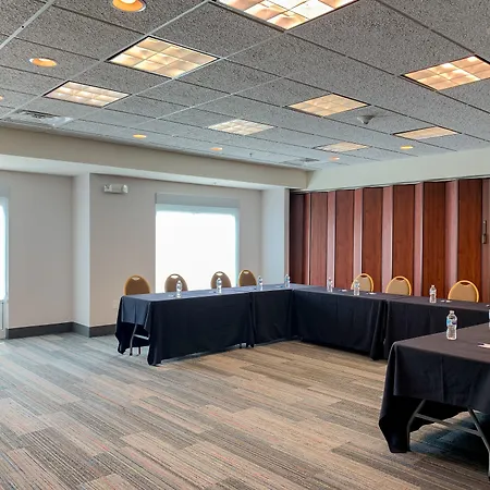 Holiday Inn Express & Suites Lexington Downtown Area-Keeneland By Ihg-2