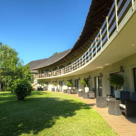 Azambezi River Lodge-3