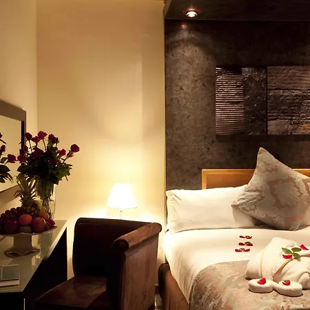 Dellarosa Boutique Hotel And Spa-3