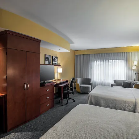 Courtyard By Marriott Waldorf-2
