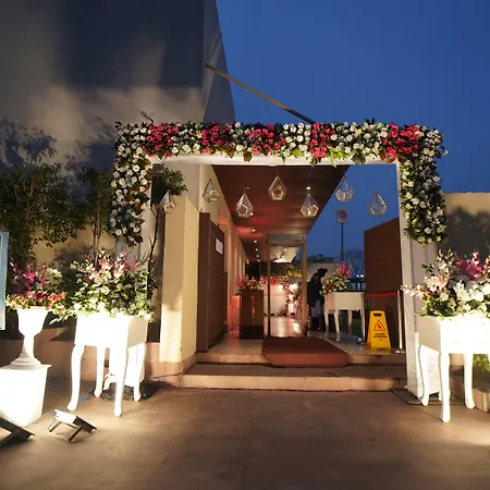 Hyatt Regency Amritsar Hotel & Spa-2