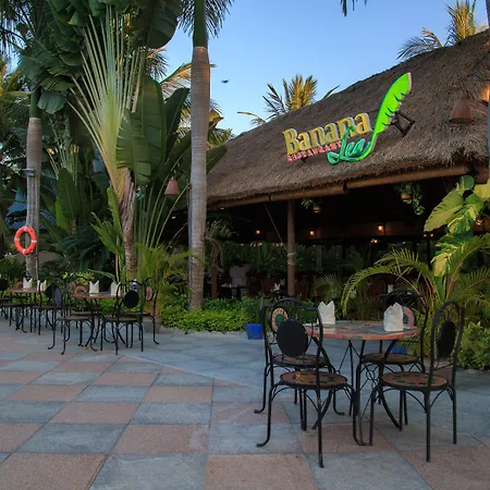 Diamond Bay Resort & Spa-3
