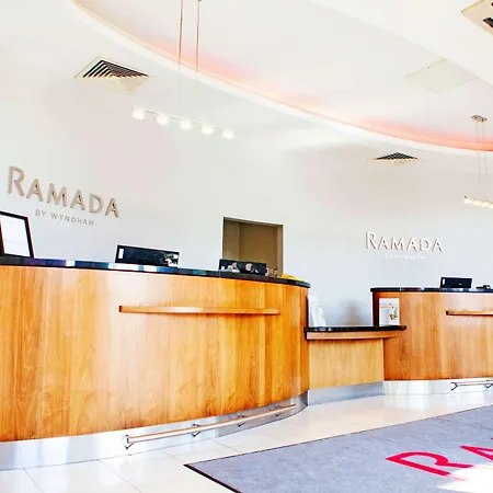 Ramada By Wyndham Belfast-2