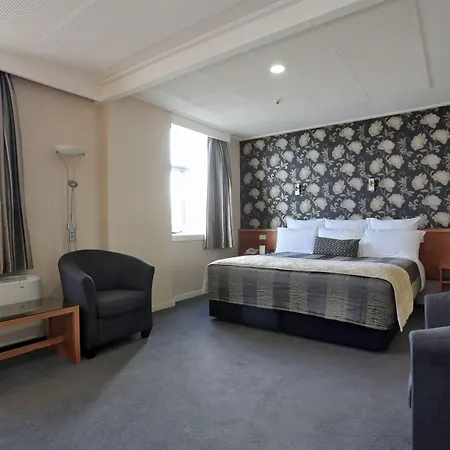 Kelvin Hotel-2