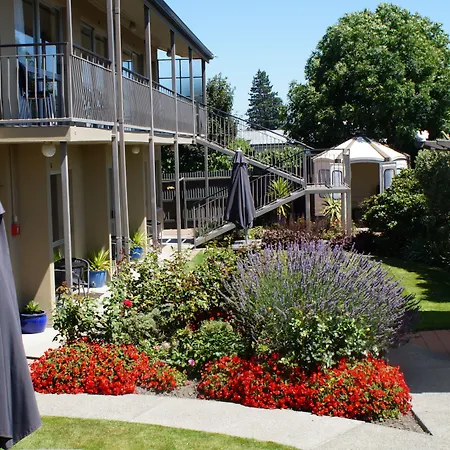 Taylors Motel-2