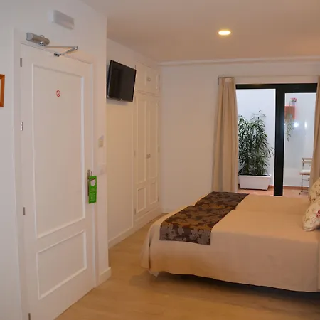 Hotel Dona Lina-3