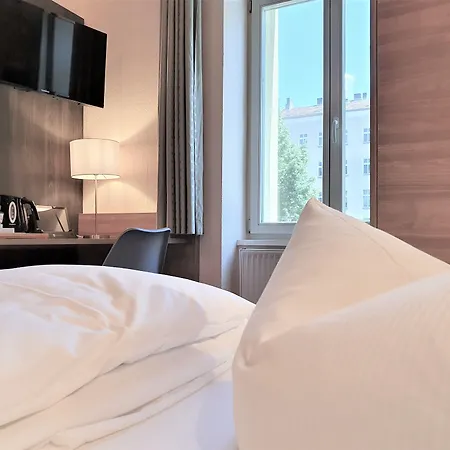 Melarose Feng Shui Hotel-2