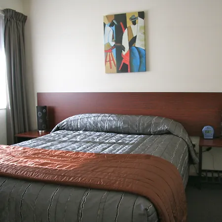 Sherborne Motor Lodge-2
