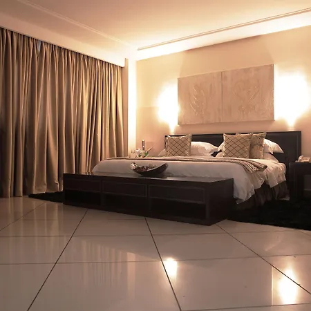 Oak Plaza Hotels East Airport-3