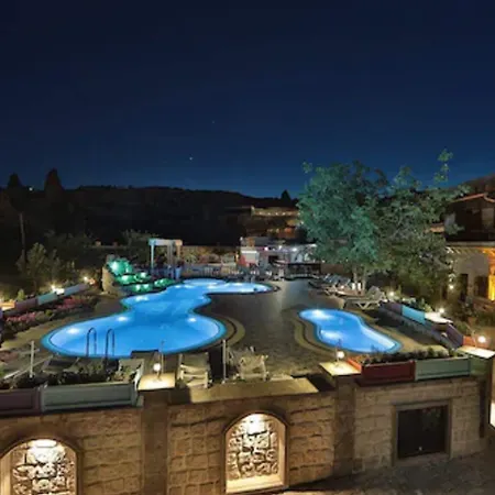 Holiday Cave Hotel-2