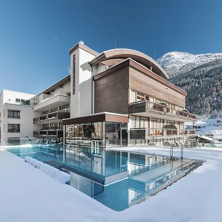 Bergland Design- Und Wellnesshotel-3