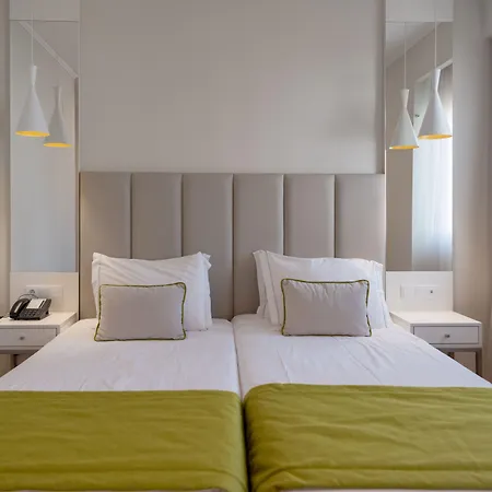 Hotel Canada-3