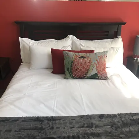 314 On Clark Guest House-3