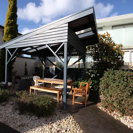 Seaview Motel & Apartments-3