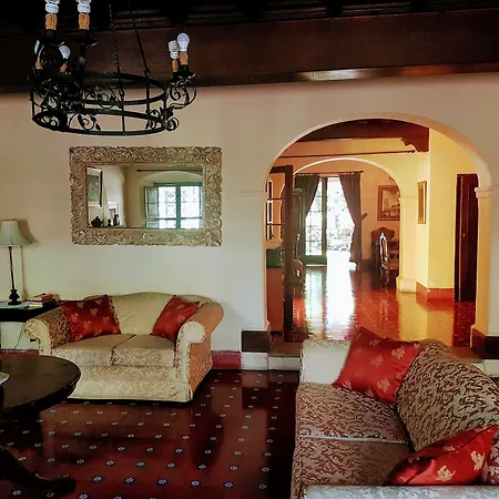 Casa Carmel Bed & Breakfast-3