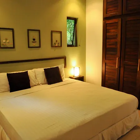 Nautilus Surf & Yoga Villas Santa Teresa-2