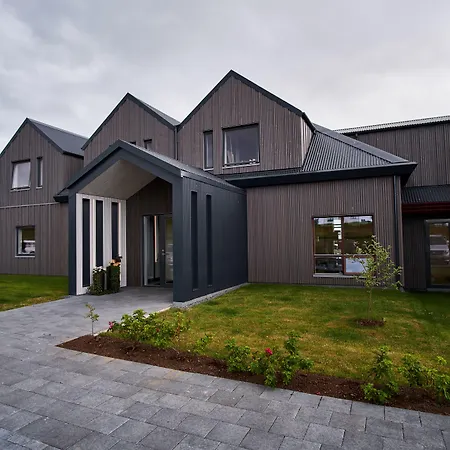 Hotel Berg By Keflavik Airport-3