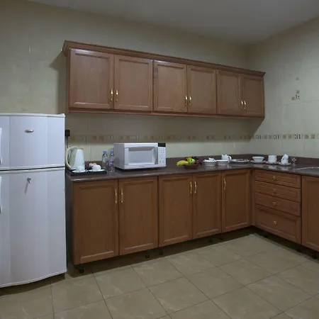 Al Madina Suites Doha-3