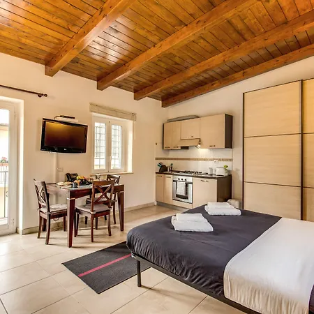 Aurelia Vatican Apartments-2