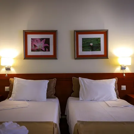Hotel Camoes-3
