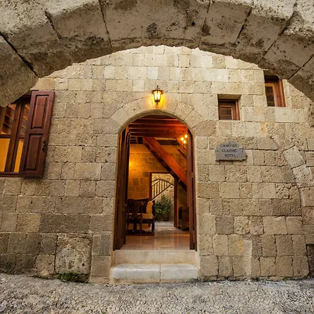 Camelot Traditional & Classic Hotel-2