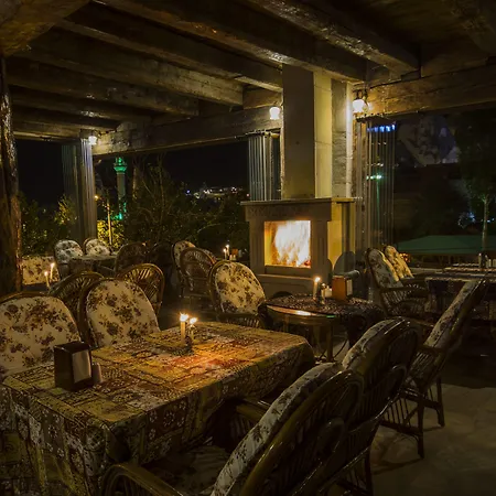 Roma Cave Suite-3