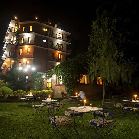 Royal Astoria Hotel-2