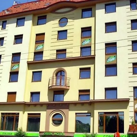 Green Hotel Budapest-3