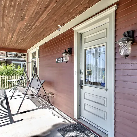 Redwood Bed And Breakfast-3