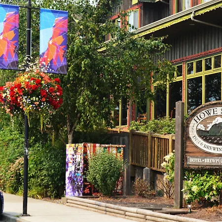 Howe Sound Inn & Brewing Company-3