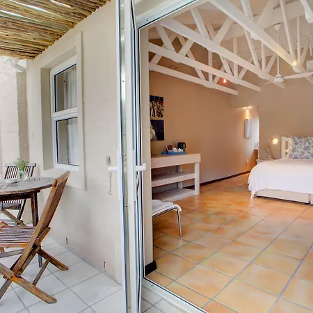 Abalone Guest Lodge-3