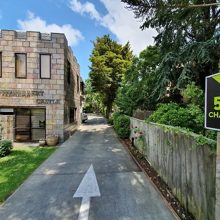 Fitzherbert Castle Motel-2