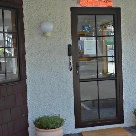 Southern Comfort Motel-2
