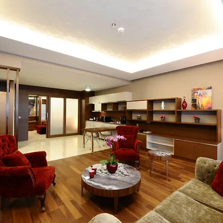 Ramada By Wyndham Podgorica-3