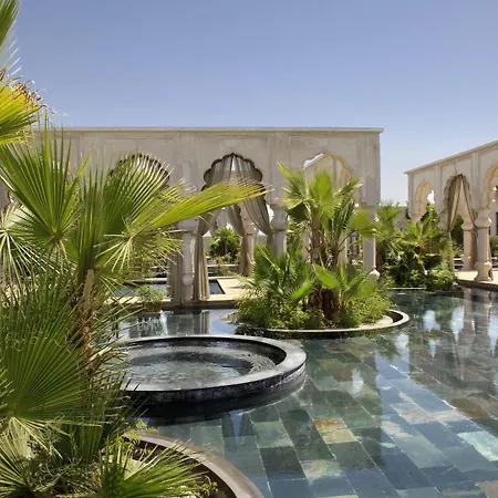 Palais Namaskar-3