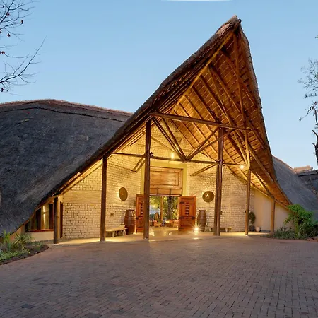 The David Livingstone Safari Lodge & Spa-3