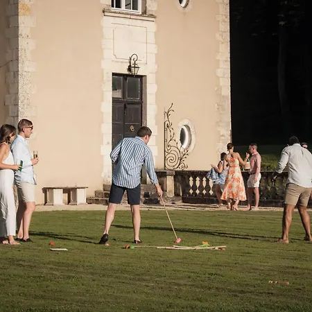 Chateau De Jalesnes-2