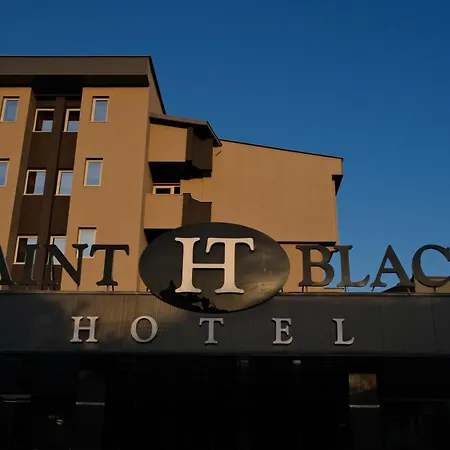 Paint It Black Hotel & Spa-2