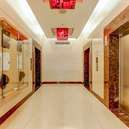Lemon Tree Hotel, Delhi Airport-3