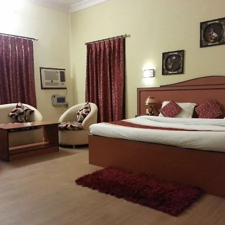 Hotel Varuna-3