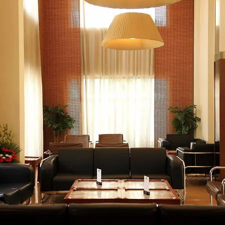 Harrisons Hotel-3