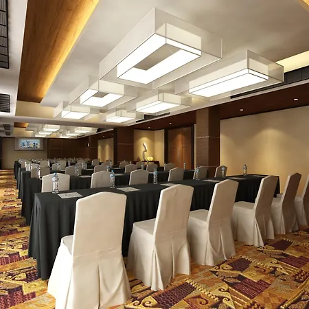 Hallmark Crown Hotel-2
