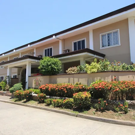 Red Knight Gardens-3